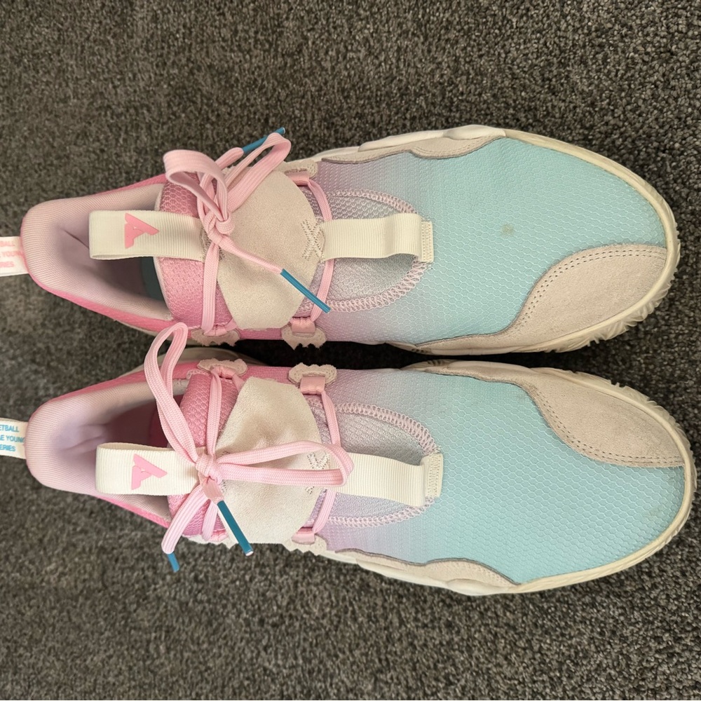 Adidas Limited Addition ICEE Basketball shoes - Picture 2 of 8